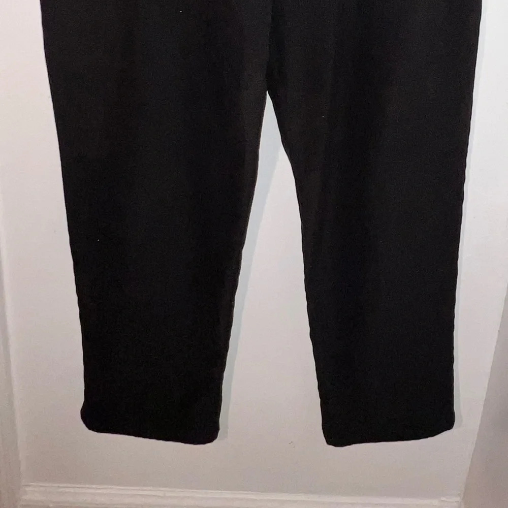 Bill‎ Blass, 16, Stretch jet Black 5 pocket, Hi rise straight leg textured denim - Picture 3 of 7